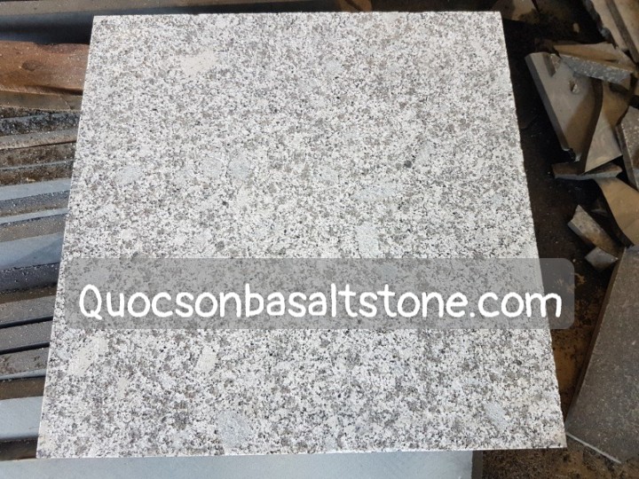 Đá granite trắng khò mặt